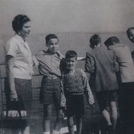 ES_family_photo_1959_boat_oranje.jpg