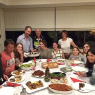 Shabbat_dinner,_2015.jpg