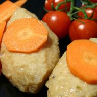 Gefilte_Fish_a_very_popular_Jewish_dish_eaten_at_festivals.jpg
