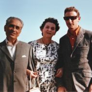 My_parents_and_me,_1967.jpeg