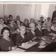Moriah_College_Class_with_teacher_Elizabeth_Fuller_Credit_Morah_College_1956.jpg